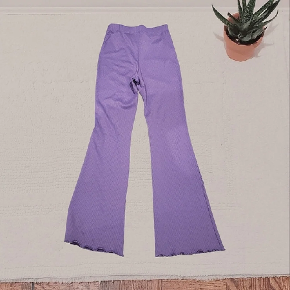Purple Flare Rib-knit Pants with Lettuce Trim - Picture 4 of 14